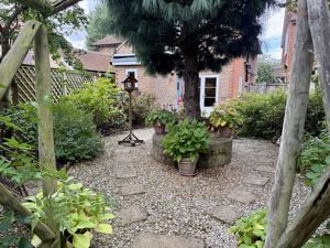 Photo 14- click for photo gallery